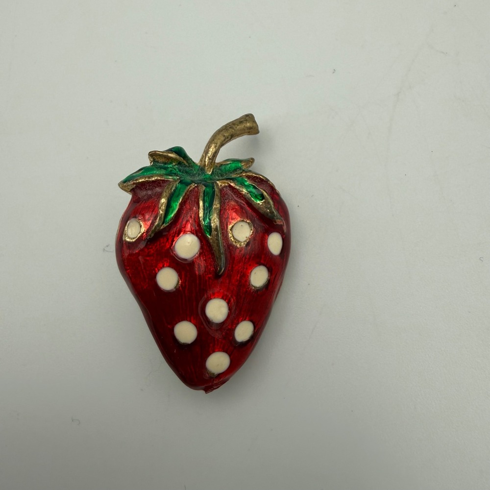 Vintage Enamel Strawberry Brooch Red Polka‎ Dot Fruit Pin Gold Tone
